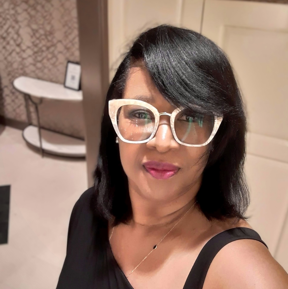 Meet your Posher, Joanne